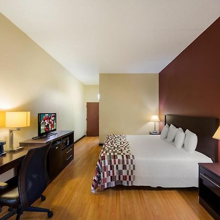 Red Roof Inn Хендерсонвилл Экстерьер фото