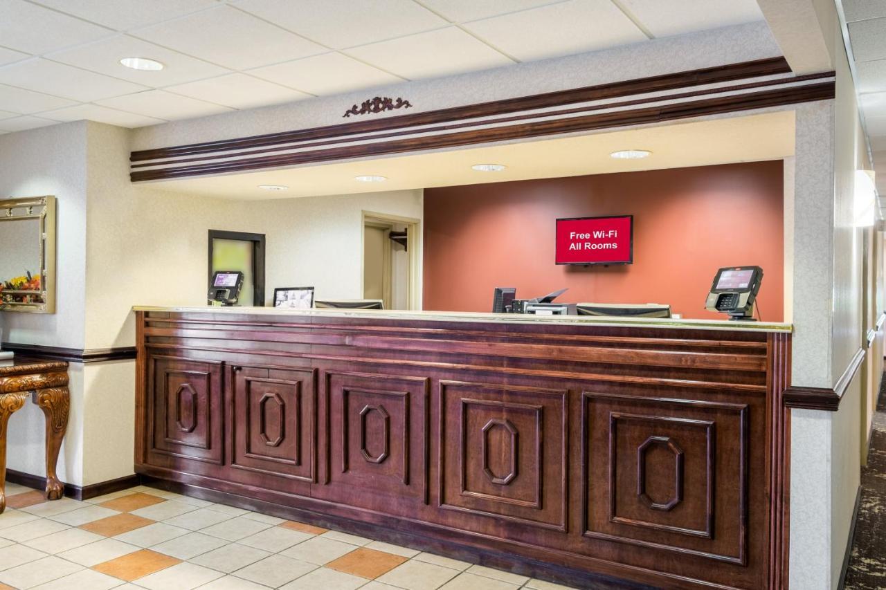 Red Roof Inn Хендерсонвилл Экстерьер фото