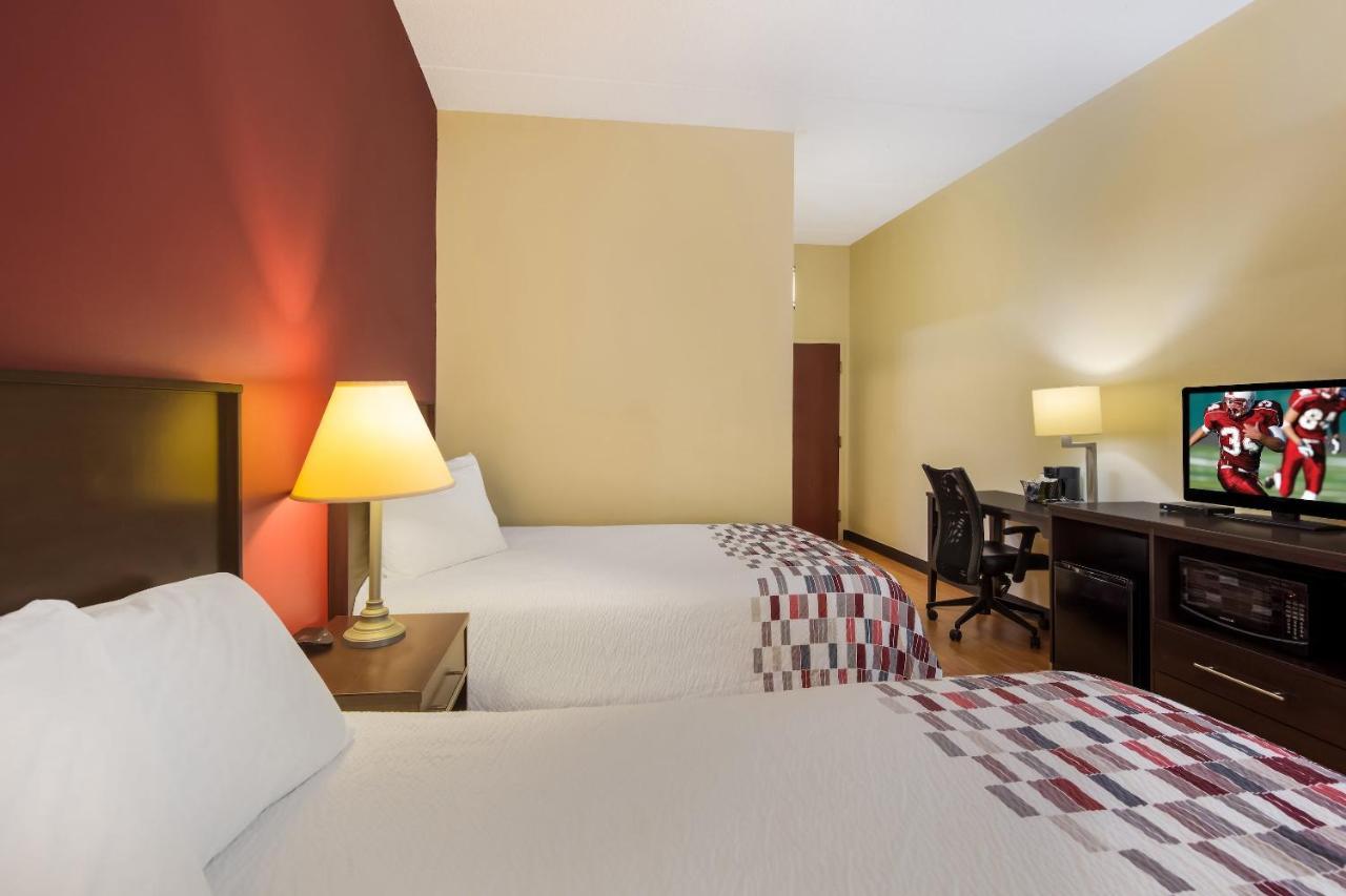 Red Roof Inn Хендерсонвилл Экстерьер фото