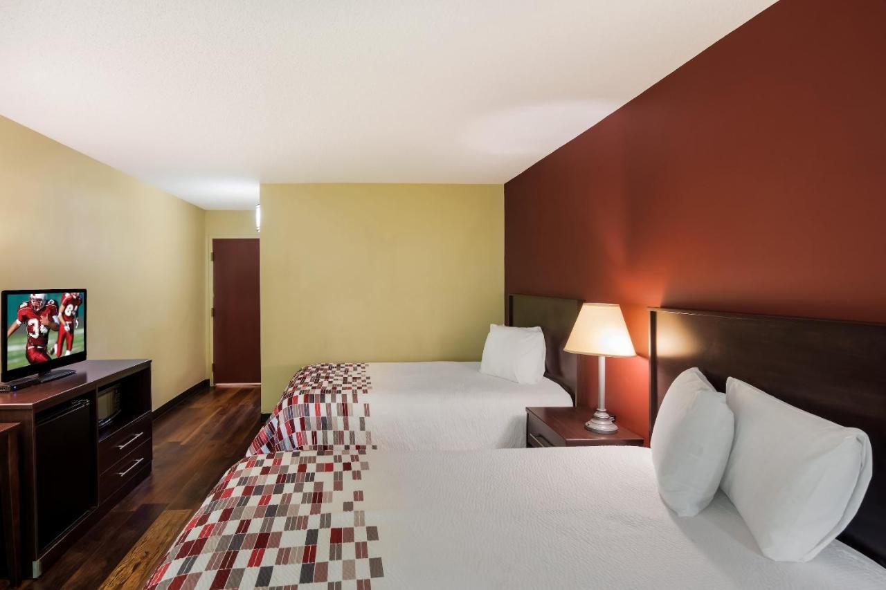 Red Roof Inn Хендерсонвилл Экстерьер фото