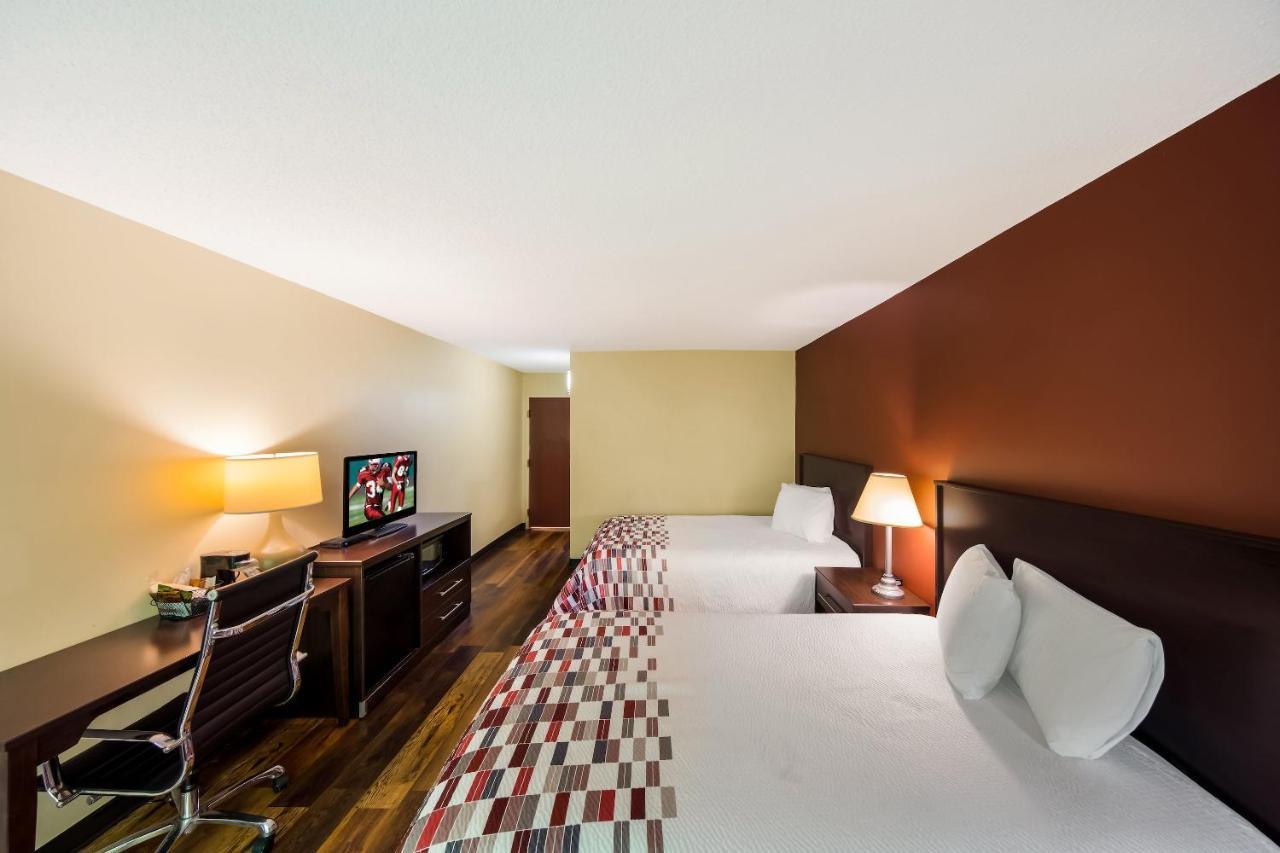 Red Roof Inn Хендерсонвилл Экстерьер фото