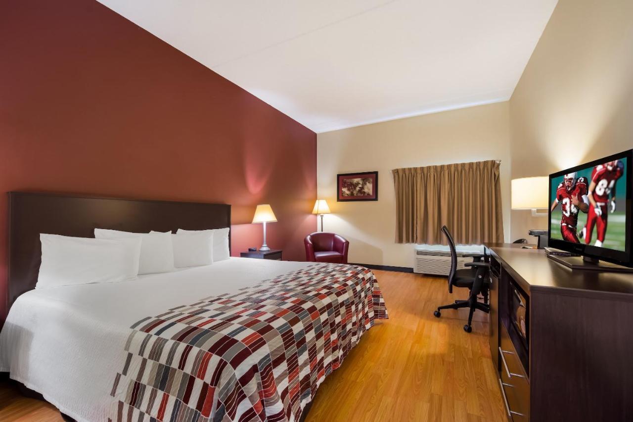 Red Roof Inn Хендерсонвилл Экстерьер фото